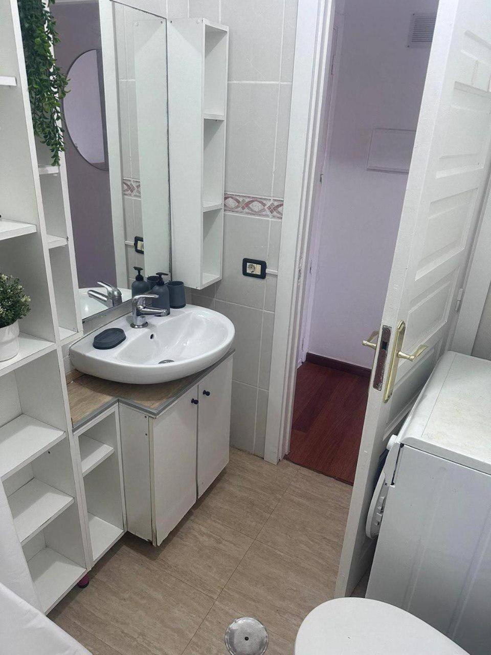 Apartment Near The Ocean 아로나 외부 사진